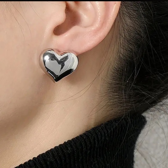 Glossy SilverTone Hollow Heart Post back Earrings - Picture 1 of 14
